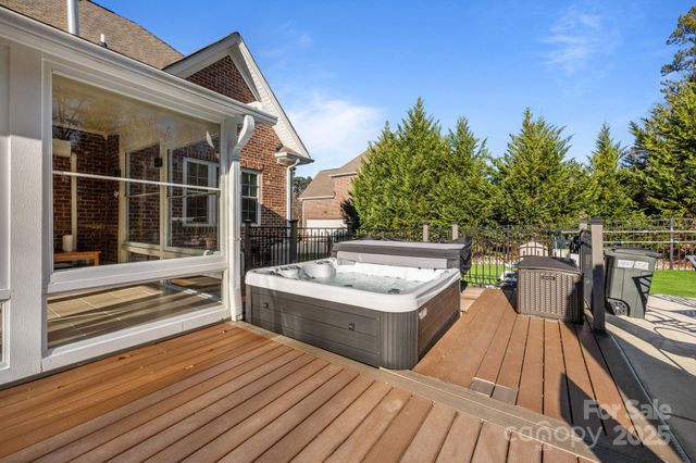 187 Winding Creek Drive, Troutman, NC 28166