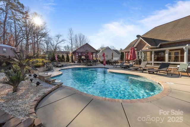 187 Winding Creek Drive, Troutman, NC 28166