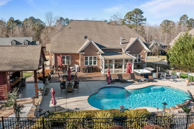 187 Winding Creek Drive, Troutman, NC 28166