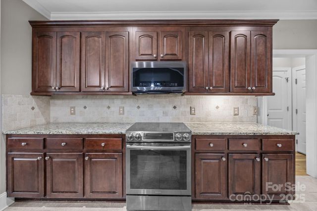 187 Winding Creek Drive, Troutman, NC 28166