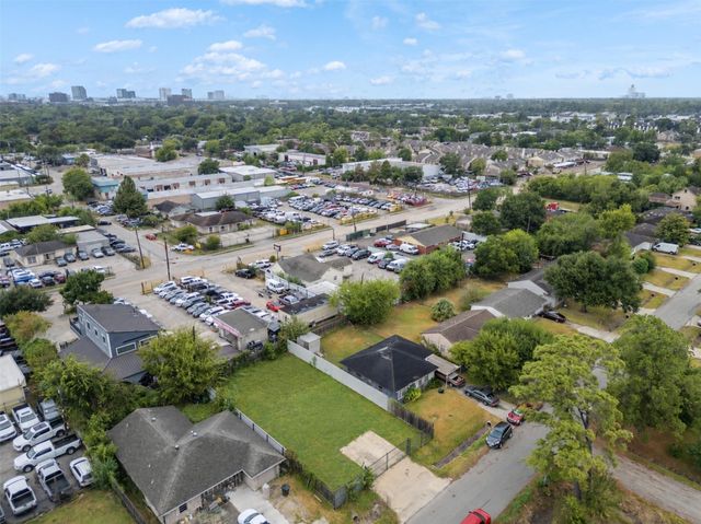 3222 Jarvis Street, Houston, TX 77063