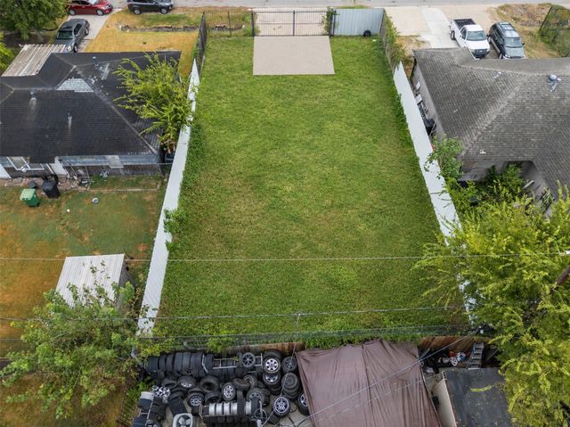 3222 Jarvis Street, Houston, TX 77063