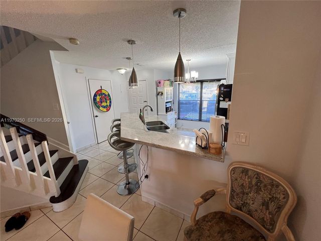 5214 NW 190th St, Miami Gardens, FL 33055