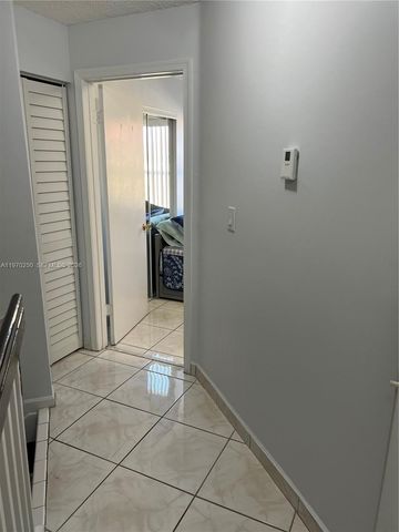 5214 NW 190th St, Miami Gardens, FL 33055