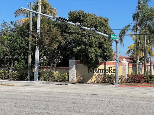 5214 NW 190th St, Miami Gardens, FL 33055