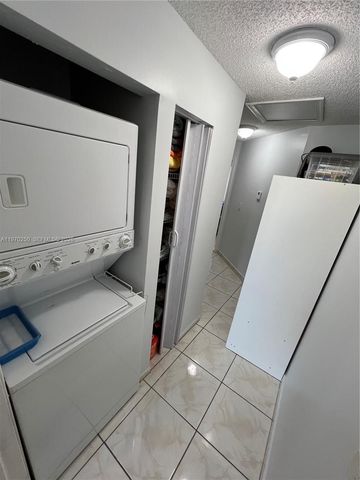 5214 NW 190th St, Miami Gardens, FL 33055