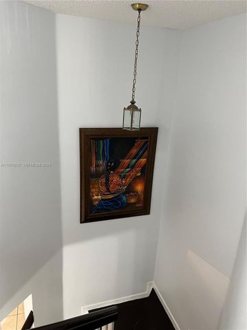 5214 NW 190th St, Miami Gardens, FL 33055