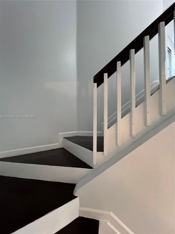 5214 NW 190th St, Miami Gardens, FL 33055