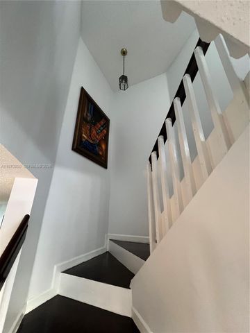 5214 NW 190th St, Miami Gardens, FL 33055