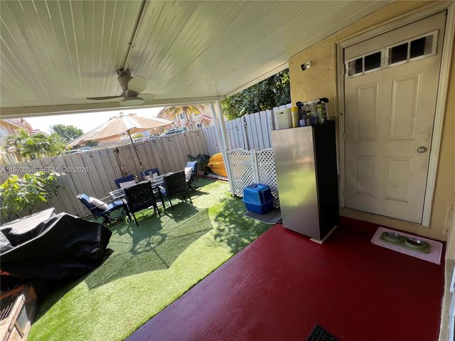 5214 NW 190th St, Miami Gardens, FL 33055