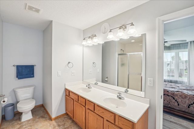 5417 NW 92nd Street, Johnston, IA 50131