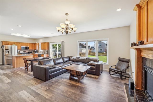 5417 NW 92nd Street, Johnston, IA 50131