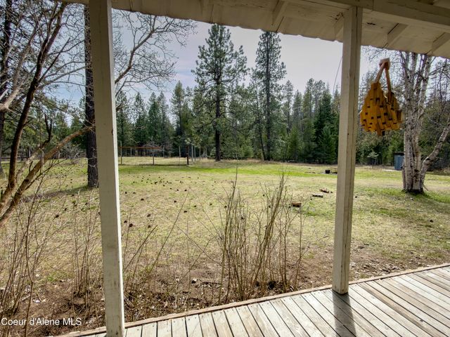 919 Silver Springs RD, Moyie Springs, ID 83845