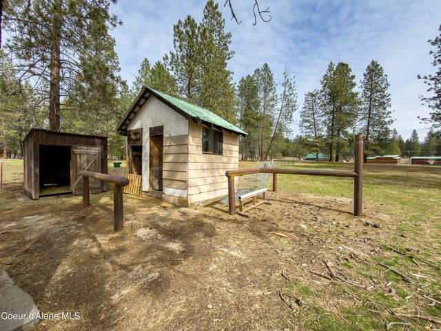 919 Silver Springs RD, Moyie Springs, ID 83845
