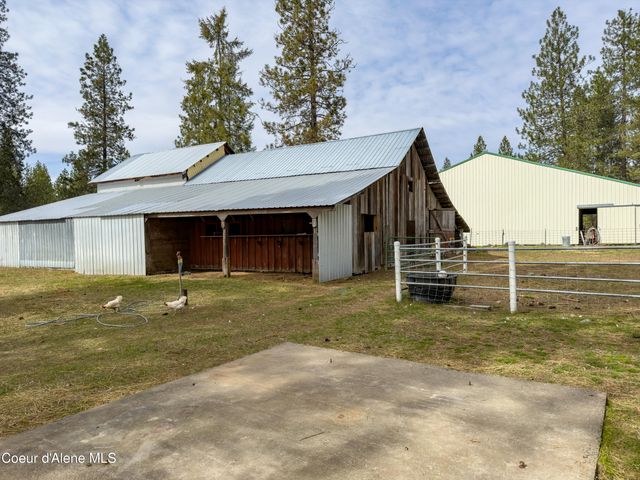 919 Silver Springs RD, Moyie Springs, ID 83845