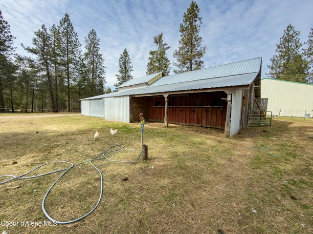 919 Silver Springs RD, Moyie Springs, ID 83845