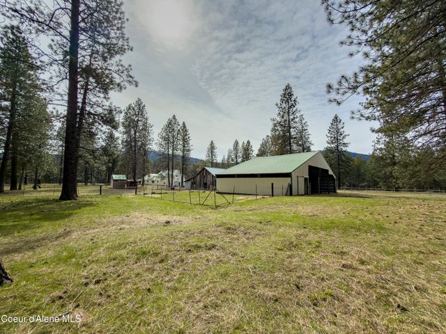 919 Silver Springs RD, Moyie Springs, ID 83845