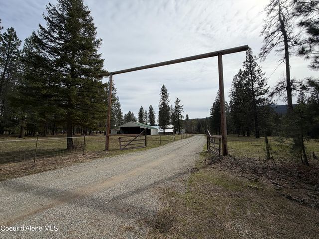 919 Silver Springs RD, Moyie Springs, ID 83845