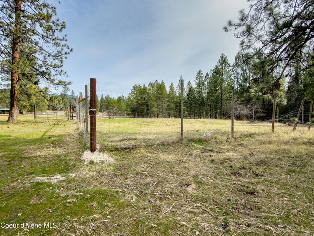 919 Silver Springs RD, Moyie Springs, ID 83845