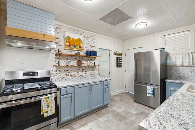 3000 Haynie Street, Fort Worth, TX 76112