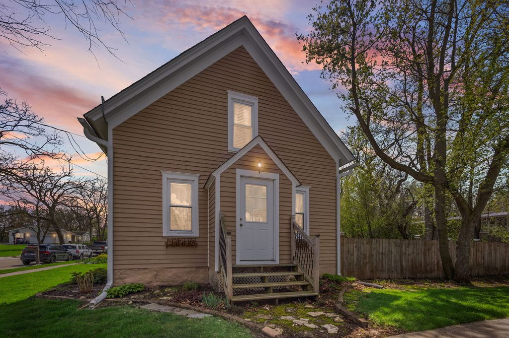 603 W Main Street, Cary, IL 60013