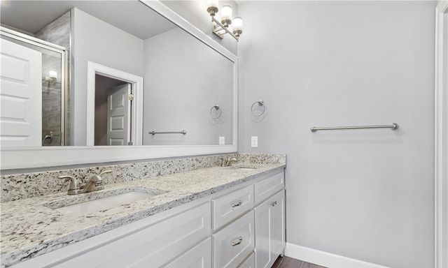 404 NW Retreat Lane, Bentonville, AR 72712