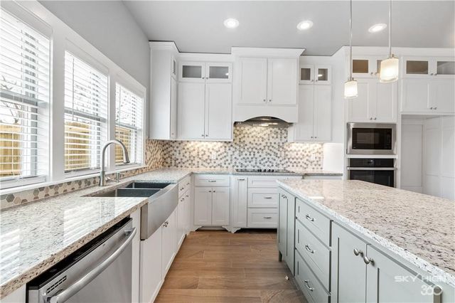 404 NW Retreat Lane, Bentonville, AR 72712