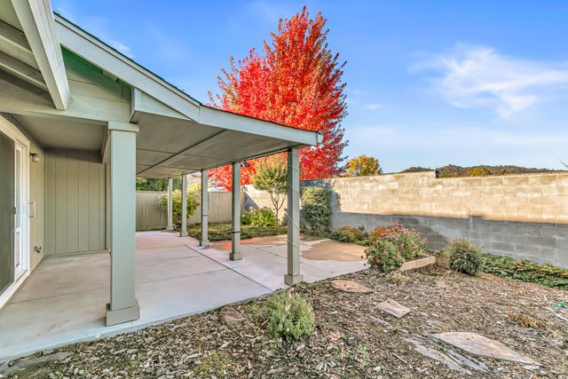 1243 Shafer Lane, Medford, OR 97501