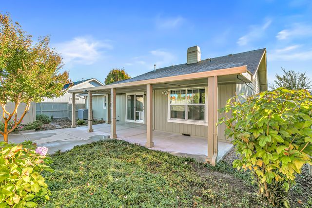 1243 Shafer Lane, Medford, OR 97501