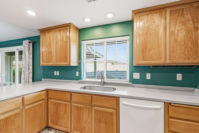 1243 Shafer Lane, Medford, OR 97501