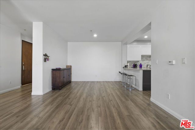 4568 W 1st Street 307, Los Angeles, CA 90004