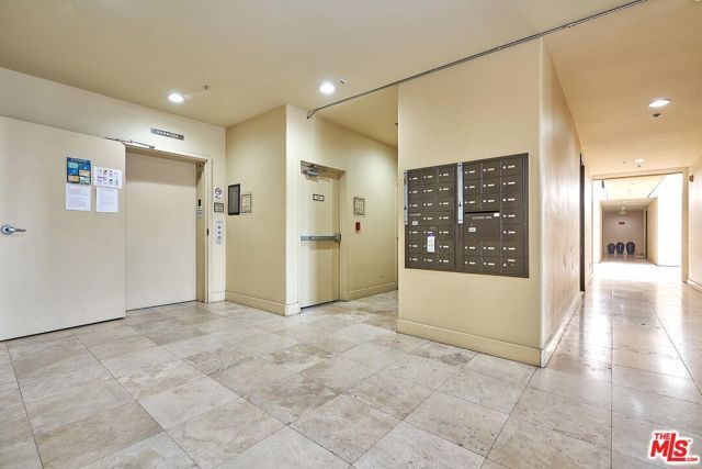 4568 W 1st Street 307, Los Angeles, CA 90004