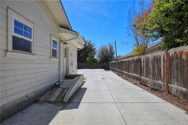 795 E Cherry, Arroyo Grande, CA 93420
