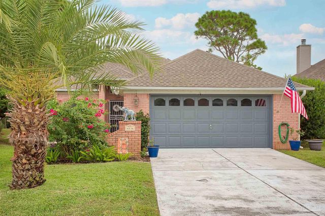 4036 Longwood Cir, Gulf Breeze, FL 32563