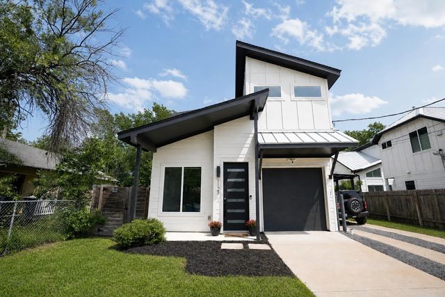 1123 Omega Ave 1, Austin, TX 78721