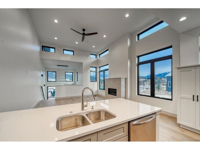 136 Mesa View Ln B, Salida, CO 81201