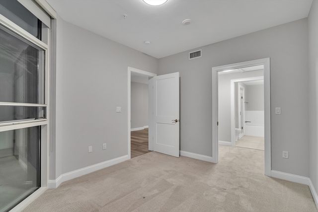 771 Harrison Ave G6, Boston, MA 02118