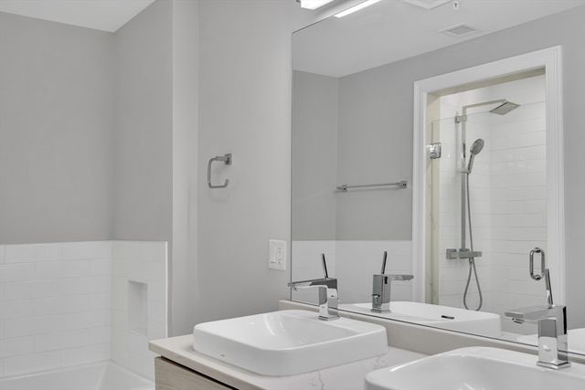 771 Harrison Ave G6, Boston, MA 02118