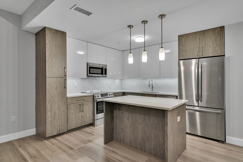 771 Harrison Ave G6, Boston, MA 02118