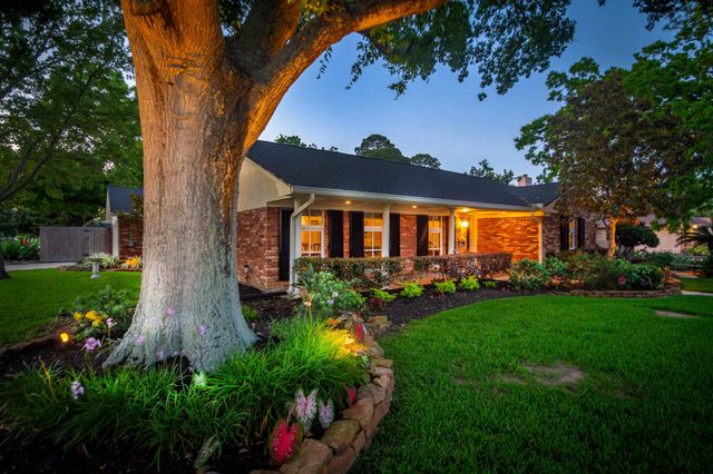 2503 Baycrest Drive, Houston, TX 77058