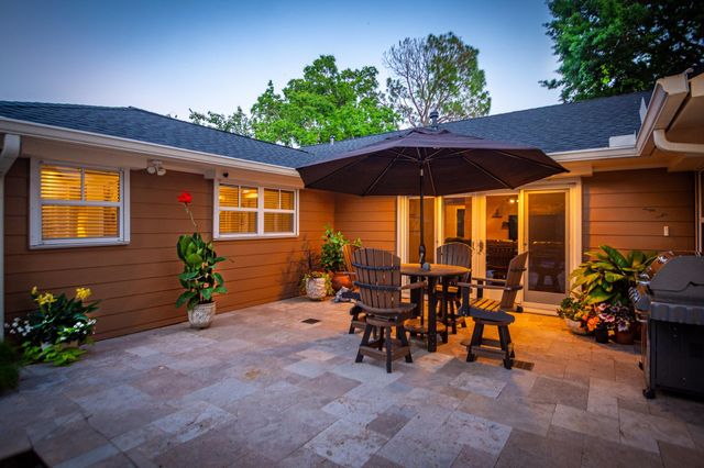 2503 Baycrest Drive, Houston, TX 77058
