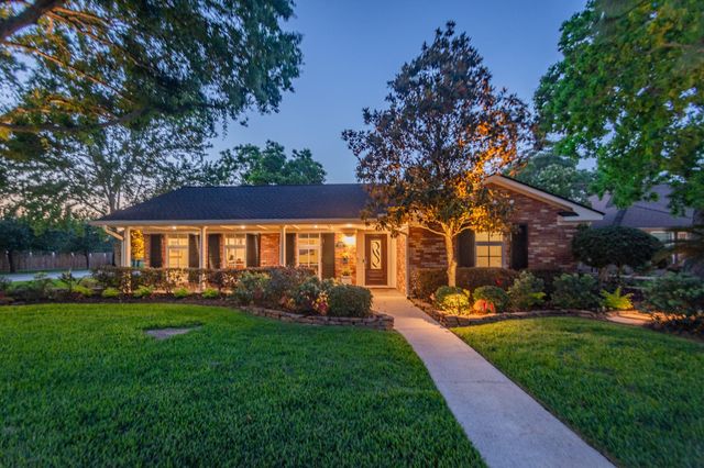 2503 Baycrest Drive, Houston, TX 77058