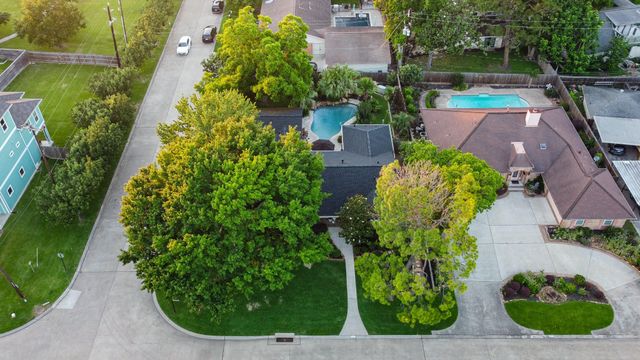 2503 Baycrest Drive, Houston, TX 77058