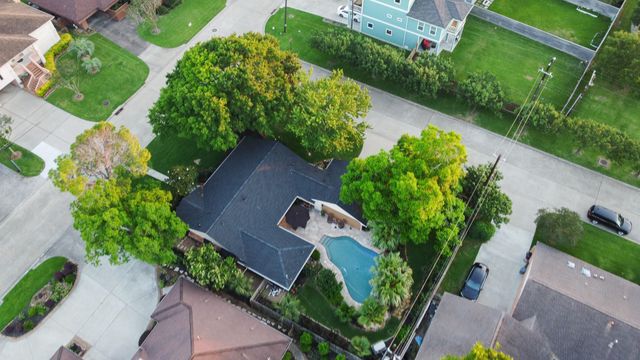 2503 Baycrest Drive, Houston, TX 77058