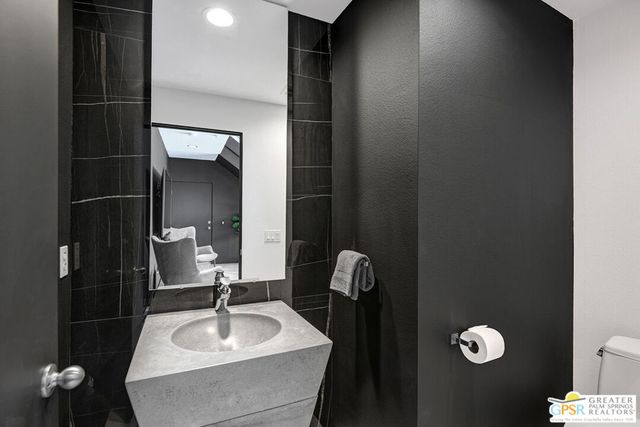 1508 E Baristo Road, Palm Springs, CA 92262