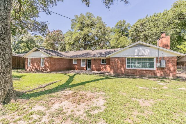 3215 Spanish Oak Drive, Fort Worth, TX 76109