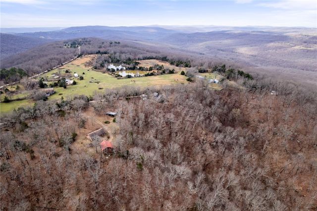 21787 Carter Road, Winslow, AR 72959