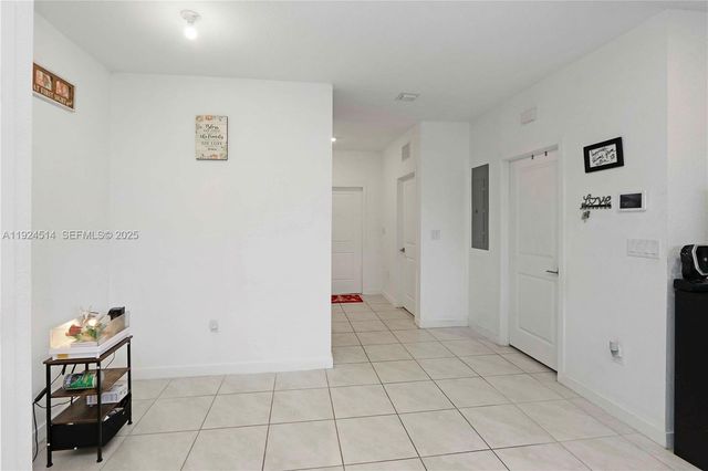 1052 SE 23rd Avenue, Homestead, FL 33035