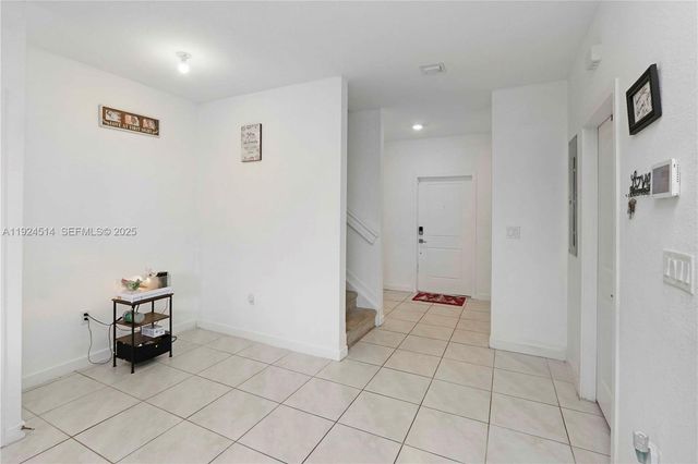 1052 SE 23rd Avenue, Homestead, FL 33035