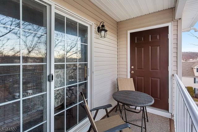 158 Barrister Dr 158, Butler Boro, NJ 07405